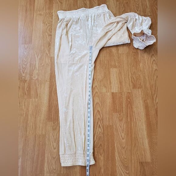 NEW! HAH | '1 Track Mind' Crushed Velvet Jogger Pants - size Large in Ivory - Picture 12 of 16
